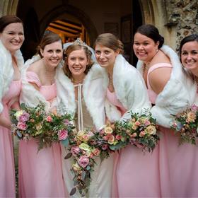 fwthumb3. Kirsty & Bridesmaids.jpg